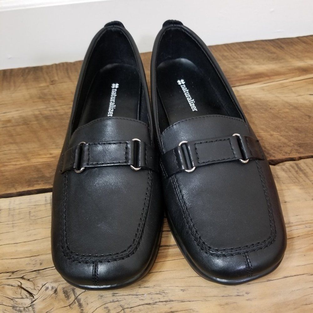 Naturalizer Loafers Square Toe Buckle Black Size 7 1/2 - Picture 2 of 8